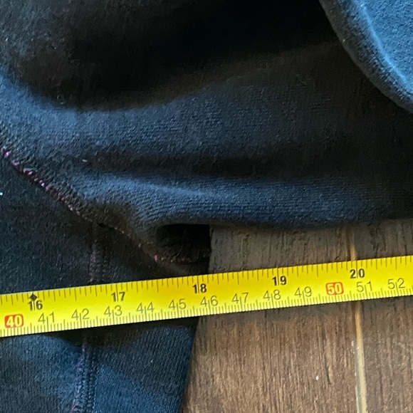 Lululemon Black Scuba Zip Up Hoodie Pink Lining Size 6 - Picture 8 of 12